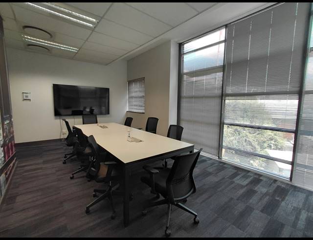 2,905M² OFFICE TO LET IN BRYANSTON